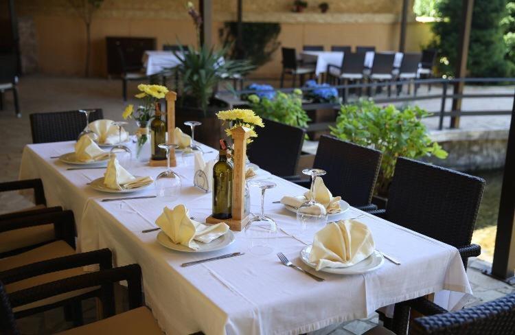 Rritja E Koranit Hotel Tushemisht Luaran gambar