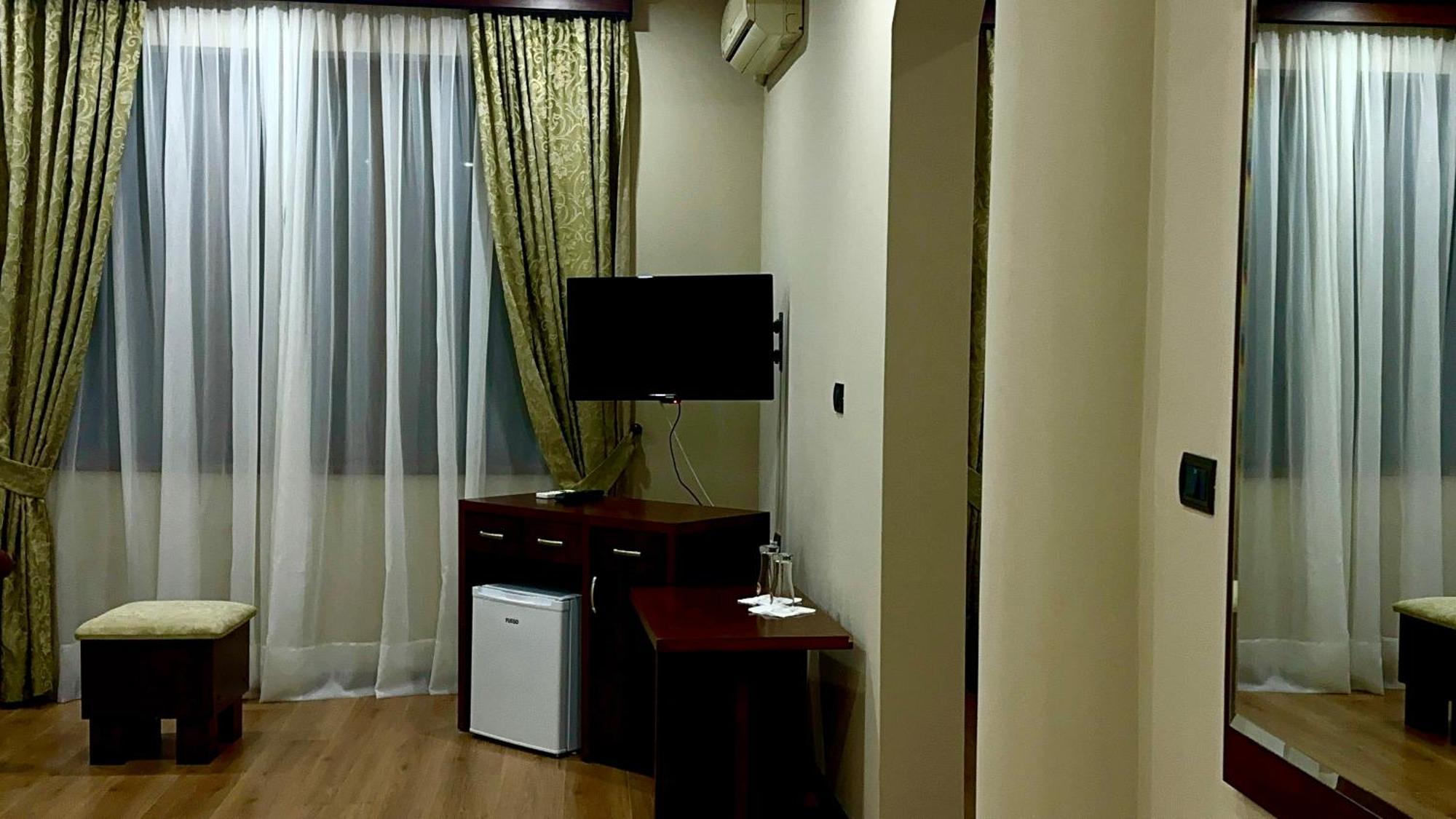 Rritja E Koranit Hotel Tushemisht Luaran gambar