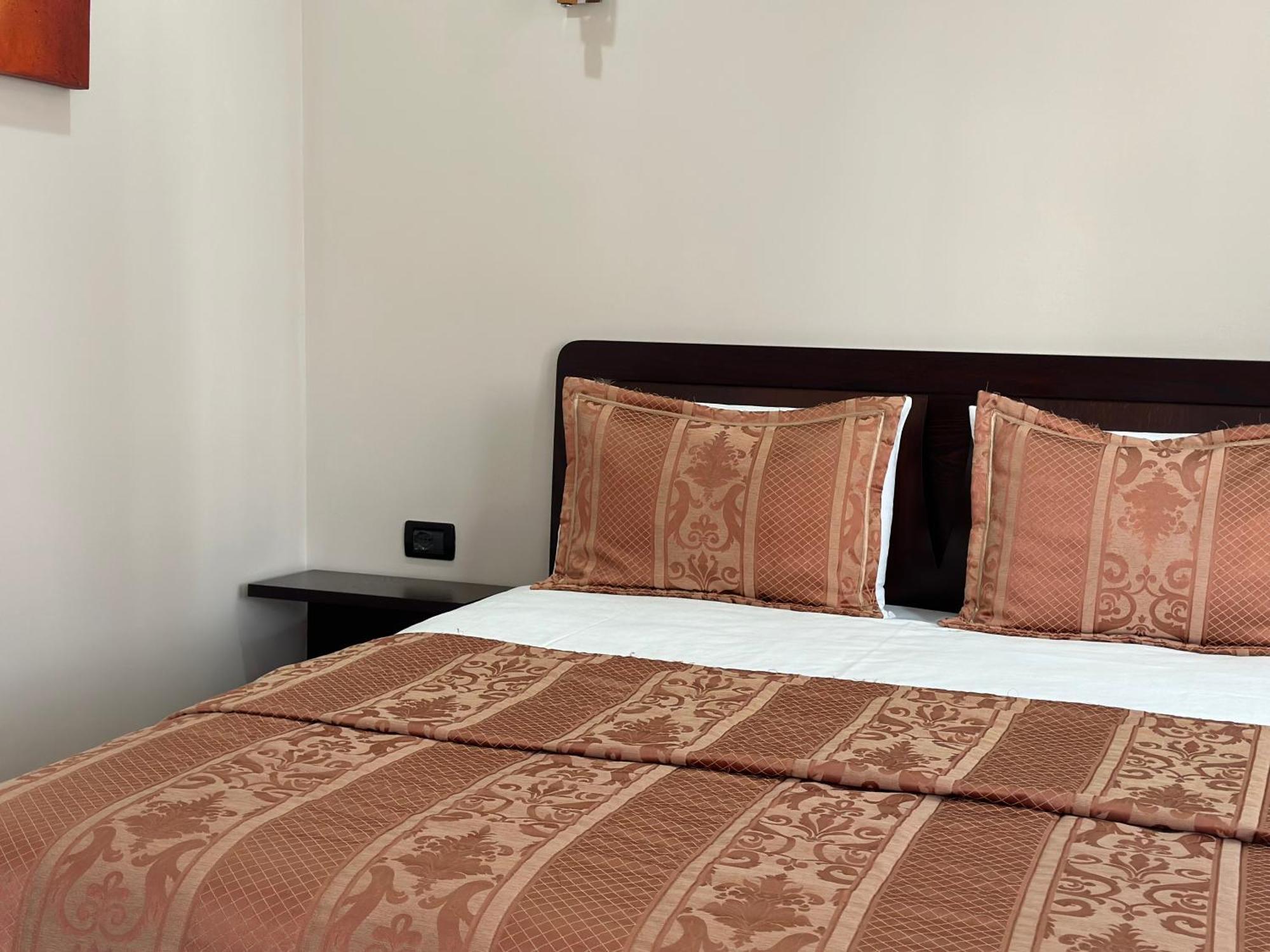 Rritja E Koranit Hotel Tushemisht Luaran gambar